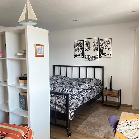 Seeblick Apartment *